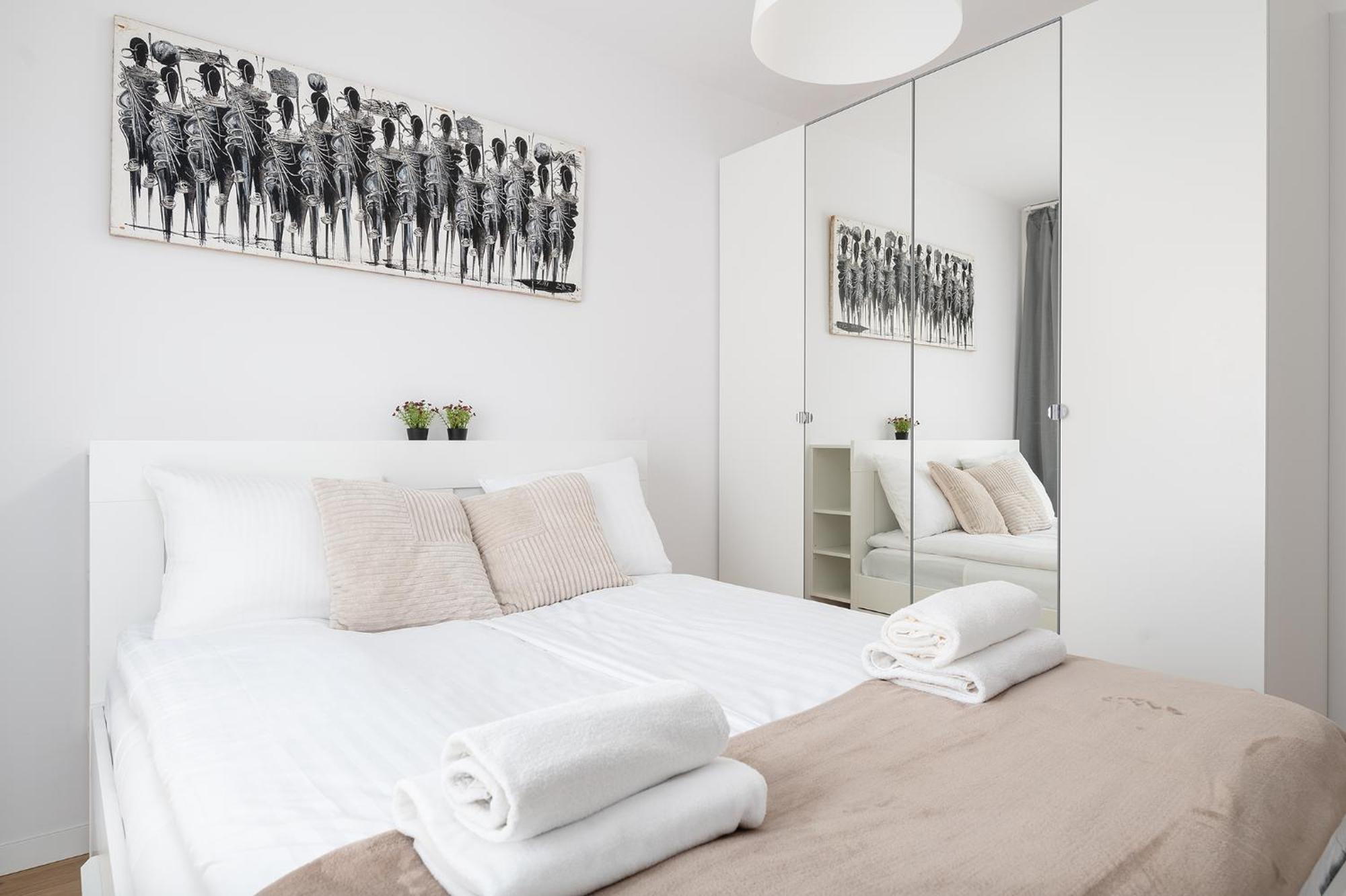 Rentplanet - Apartament Sierakowskiego วอร์ซอ ภายนอก รูปภาพ